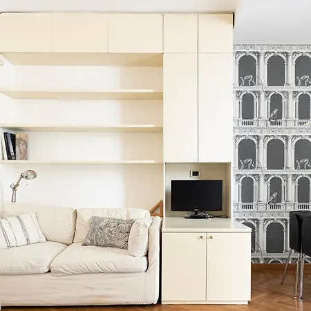 Elegante Bilocale In Montenapoleone - Brera Apartment Milan