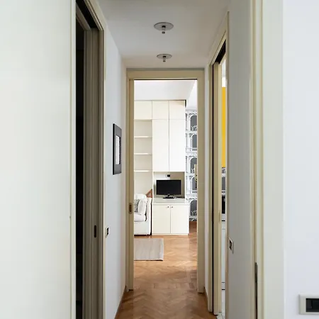 Elegante Bilocale In Montenapoleone - Brera Apartment Milan